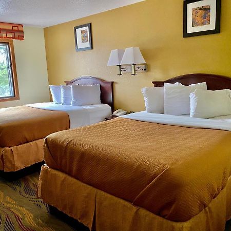 Travelodge By Wyndham La Porte/Michigan City Area Dış mekan fotoğraf