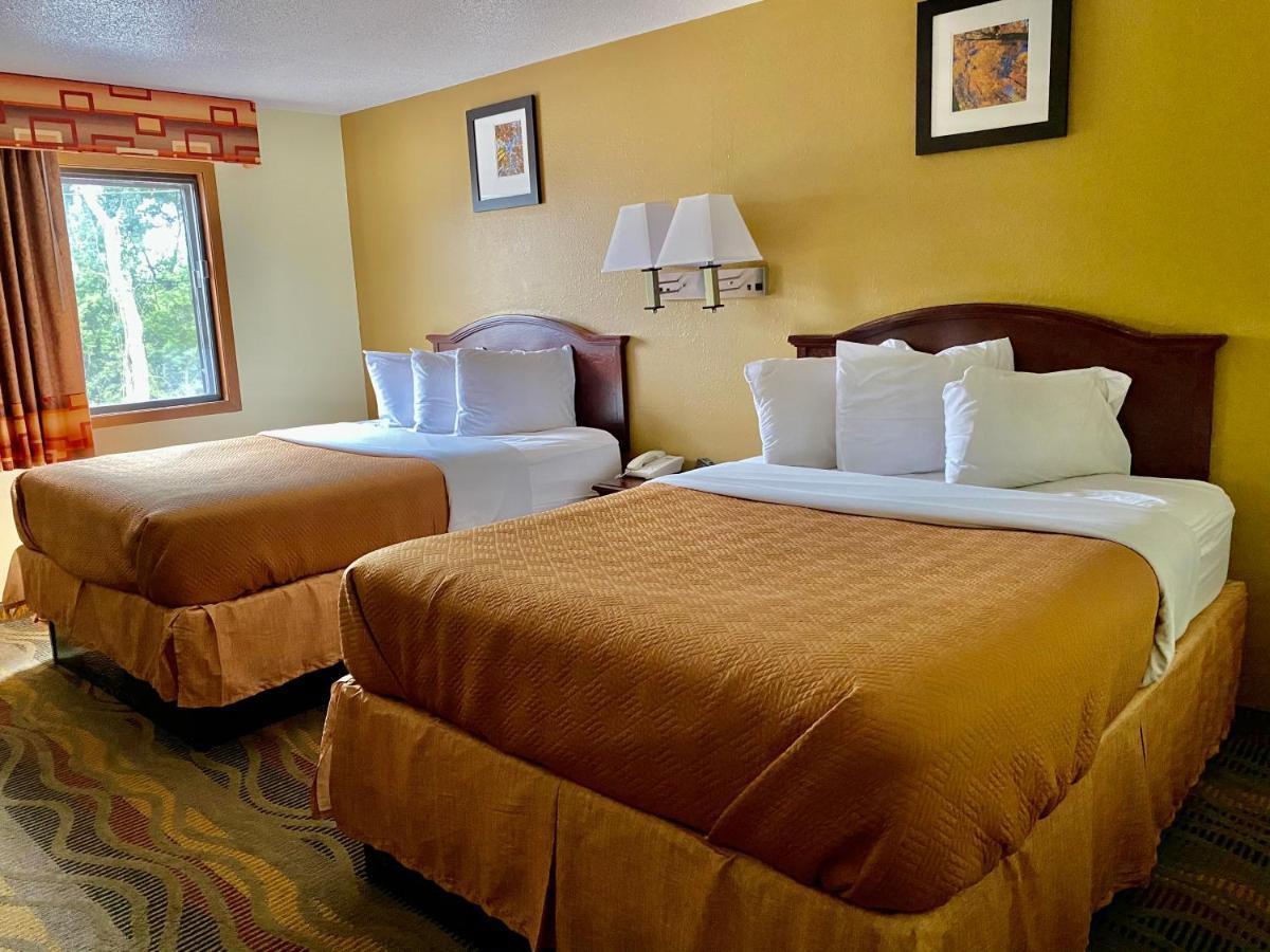 Travelodge By Wyndham La Porte/Michigan City Area Dış mekan fotoğraf