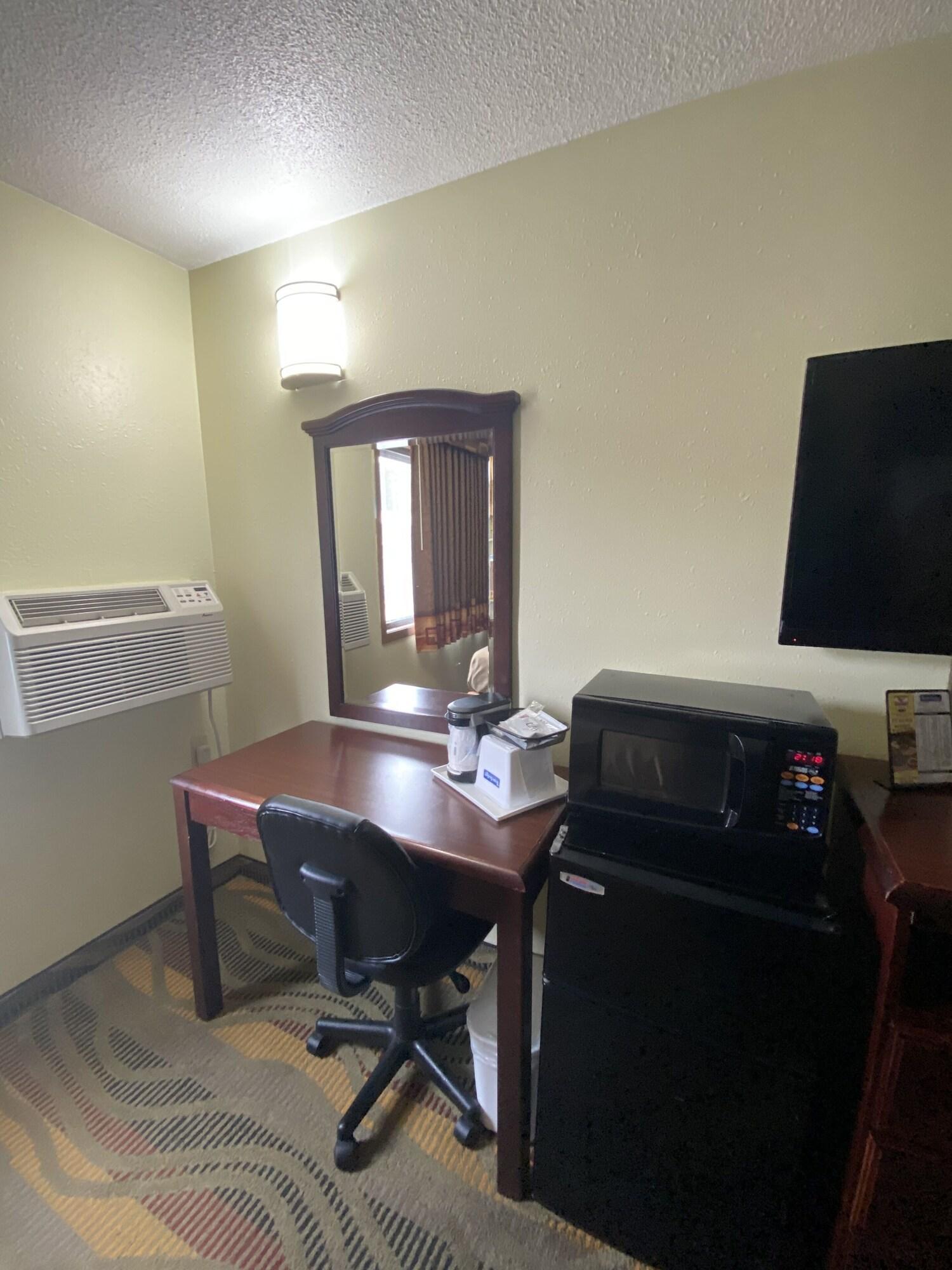 Travelodge By Wyndham La Porte/Michigan City Area Dış mekan fotoğraf