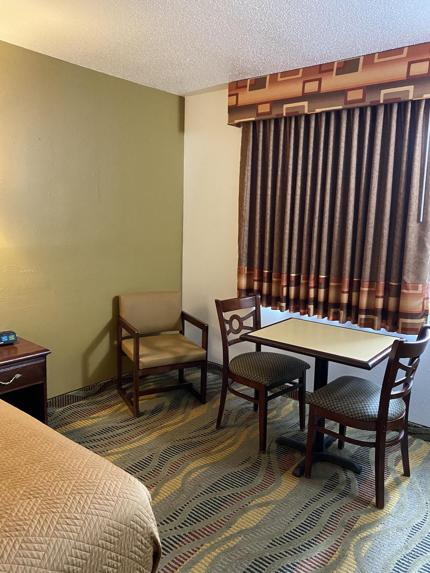 Travelodge By Wyndham La Porte/Michigan City Area Dış mekan fotoğraf