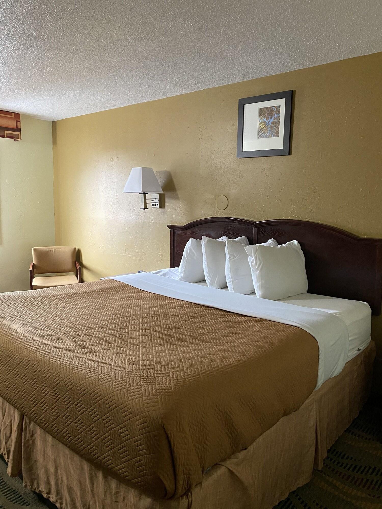 Travelodge By Wyndham La Porte/Michigan City Area Dış mekan fotoğraf